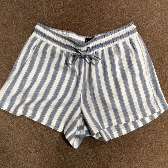 GAP Pants - Gap Linen Blend Drawstring Shorts